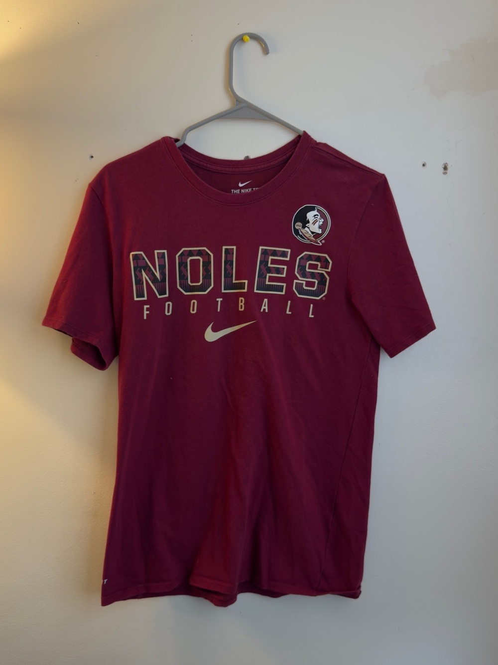 Nike Men’s Garnet Noles Football Short Sleeve Tee